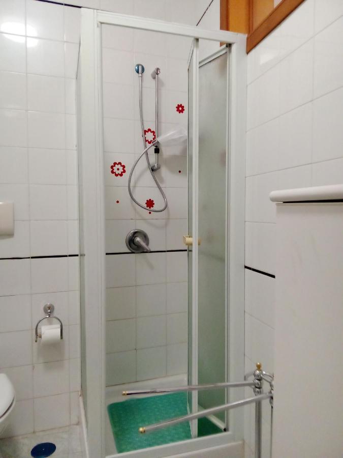 Al Crocifisso...Da Nonna Pia Apartment Salerno Ngoại thất bức ảnh