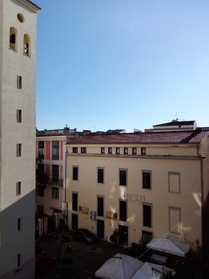 Al Crocifisso...Da Nonna Pia Apartment Salerno Ngoại thất bức ảnh