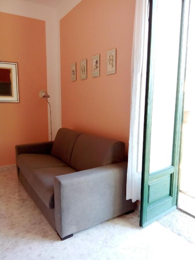 Al Crocifisso...Da Nonna Pia Apartment Salerno Ngoại thất bức ảnh