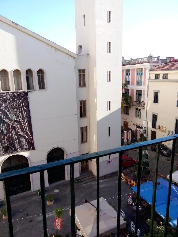 Al Crocifisso...Da Nonna Pia Apartment Salerno Ngoại thất bức ảnh