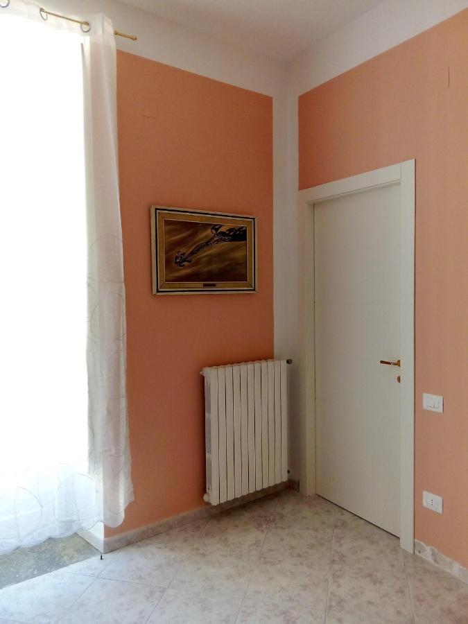 Al Crocifisso...Da Nonna Pia Apartment Salerno Ngoại thất bức ảnh