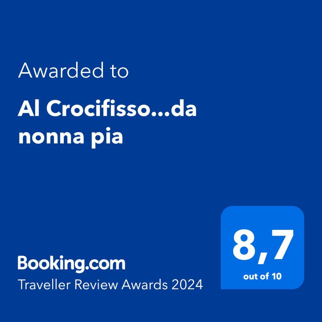 Al Crocifisso...Da Nonna Pia Apartment Salerno Ngoại thất bức ảnh